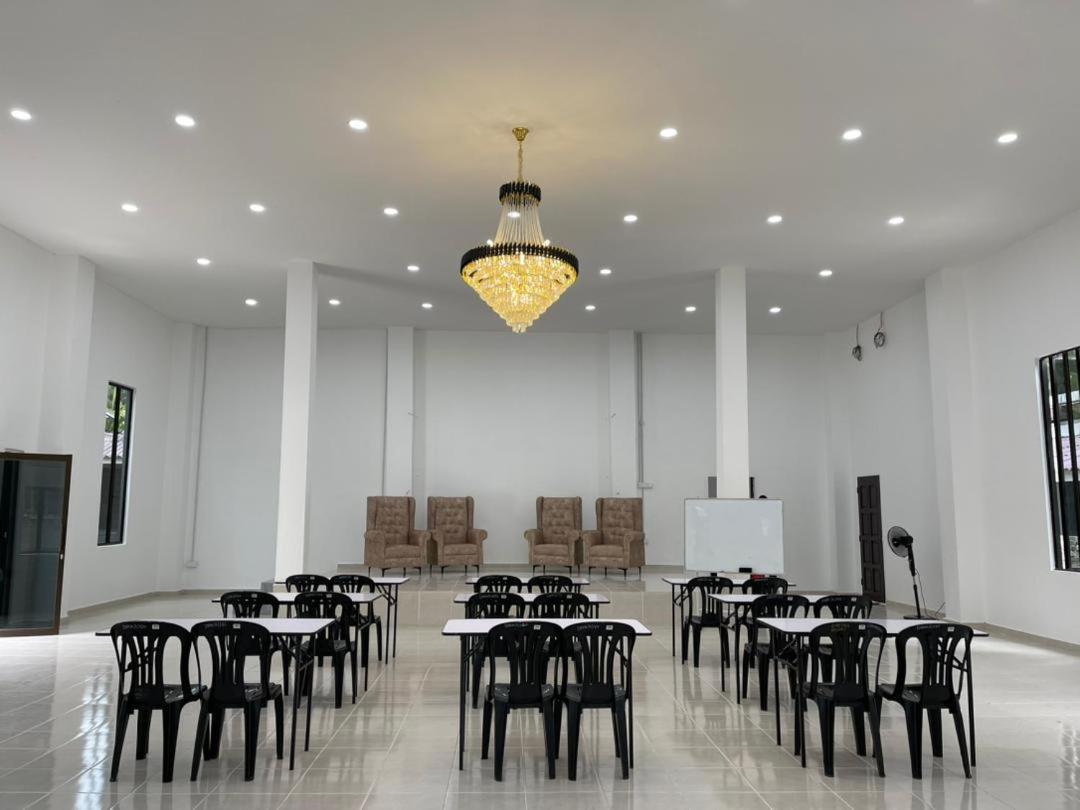 Dgeting Beach Resort Tumpat Exterior photo