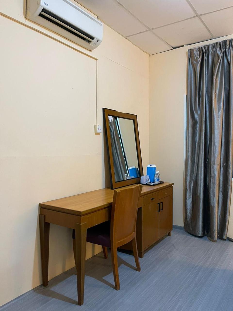 Dgeting Beach Resort Tumpat Exterior photo