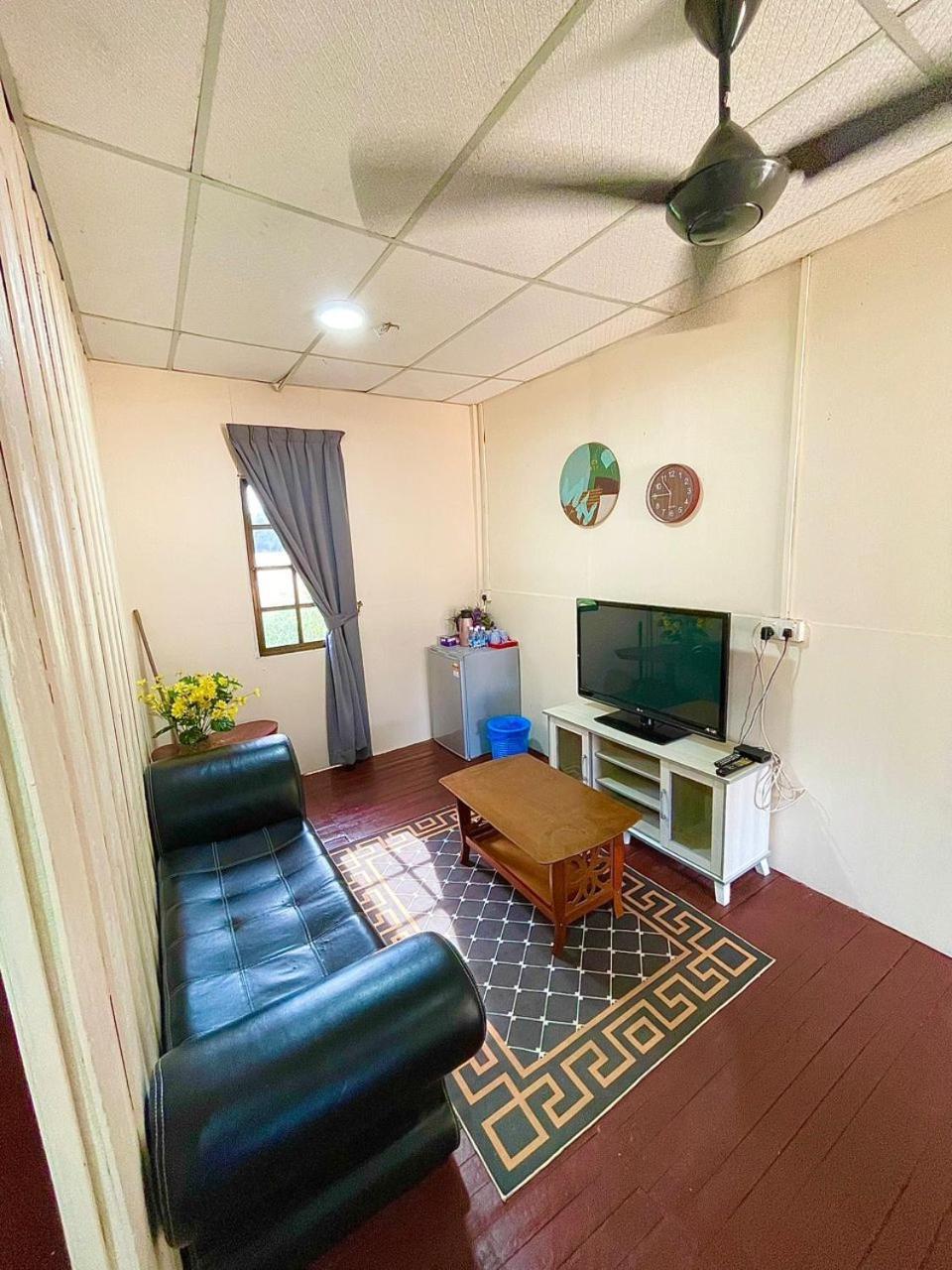 Dgeting Beach Resort Tumpat Exterior photo