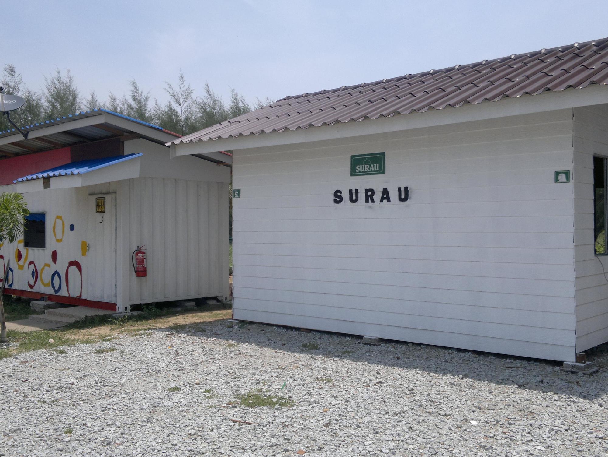 Dgeting Beach Resort Tumpat Exterior photo